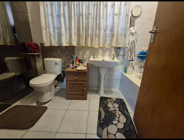 3 BEDROOM HOUSE FOR SALE IN SONLAND PARK